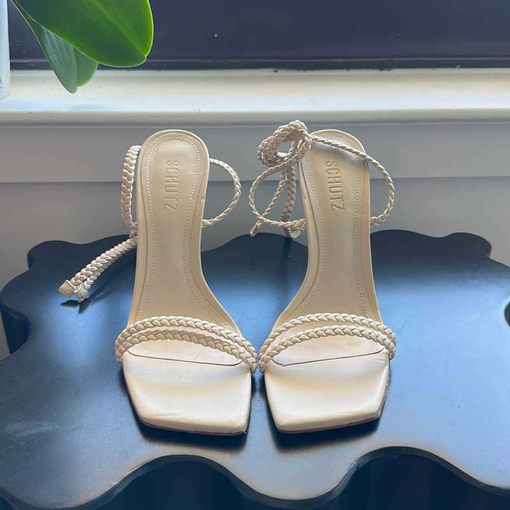 *NEW* Schutz Braided Leather Sandal in Eggshell